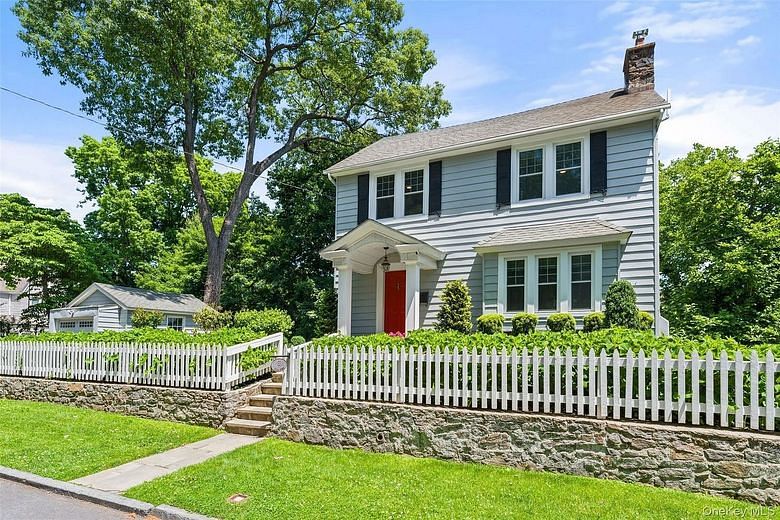 33 Merriam Avenue