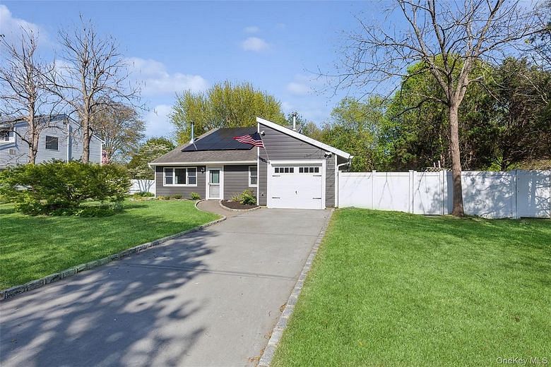33 Nantucket Drive