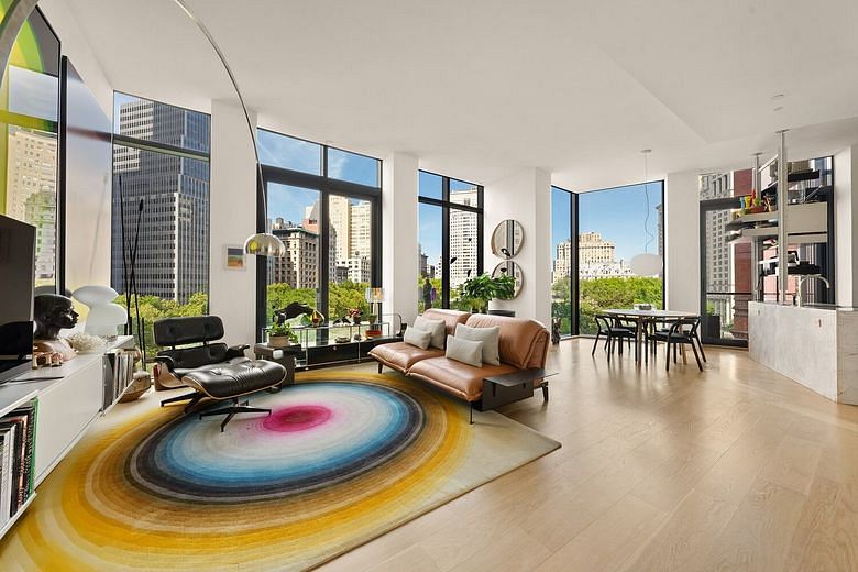 33 Park Row #6B