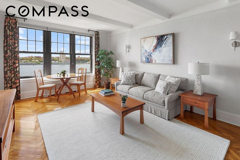 33 Riverside Drive #14A