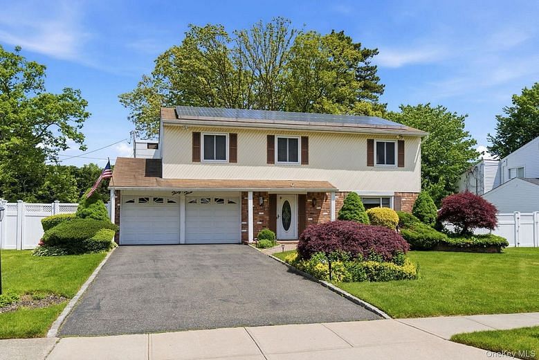 33 Roy Drive