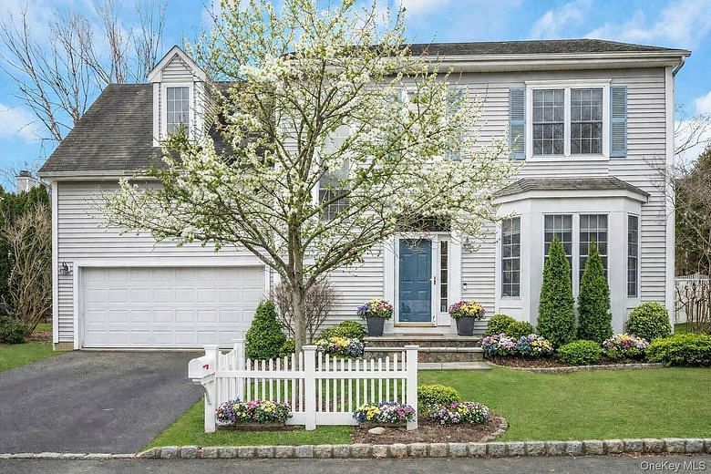 33 Valimar Boulevard