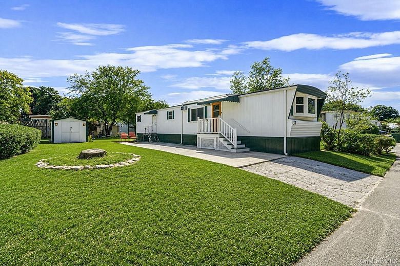 33 Valley Forge Drive