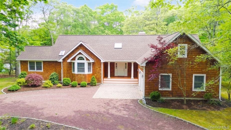 33 Windwood Court