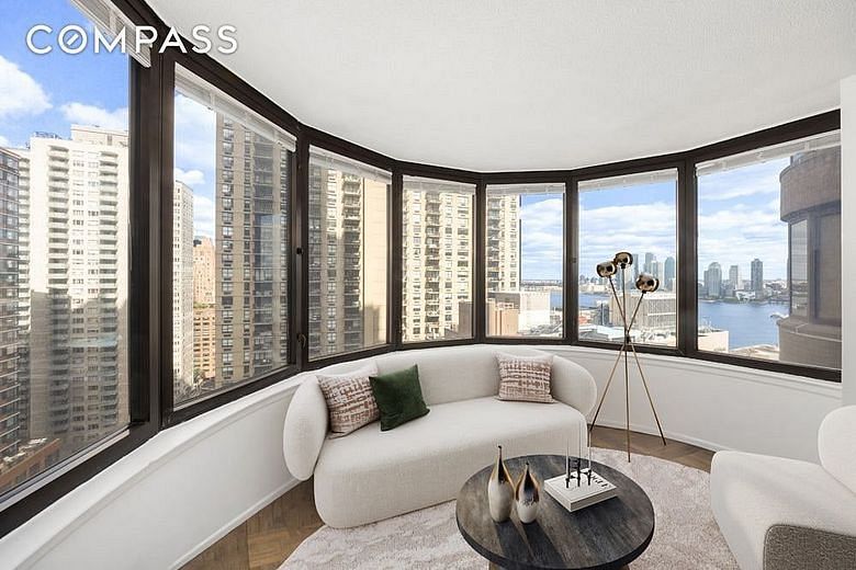 330 East 38th Street #22H