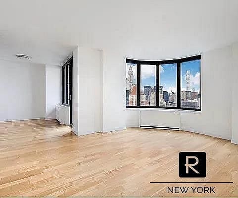 330 East 38th Street #44I