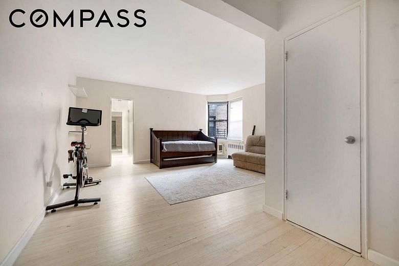 330 East 70th Street #4G
