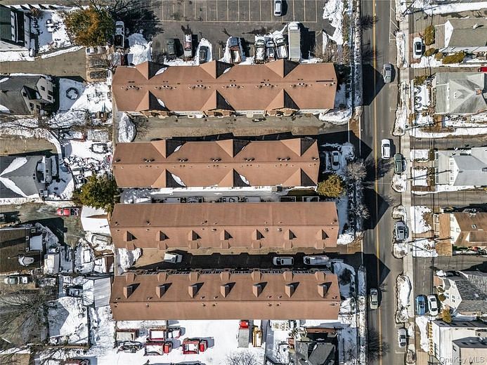 330 Maple Avenue #17