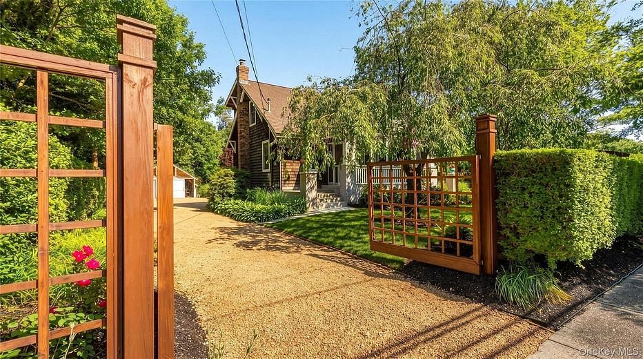 330 S Country Road