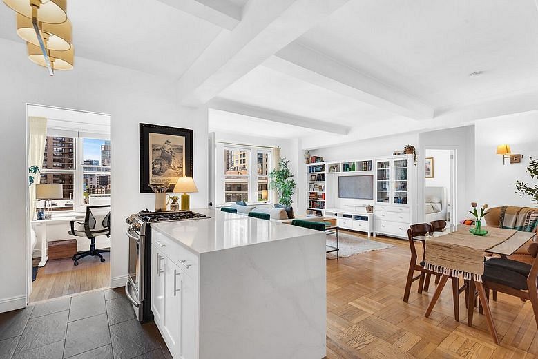 330 West 72nd Street #7D