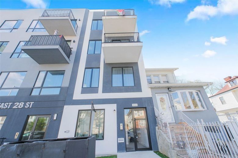 332 E 28th st Street