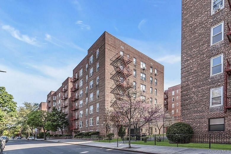 3325 90th Street #6C