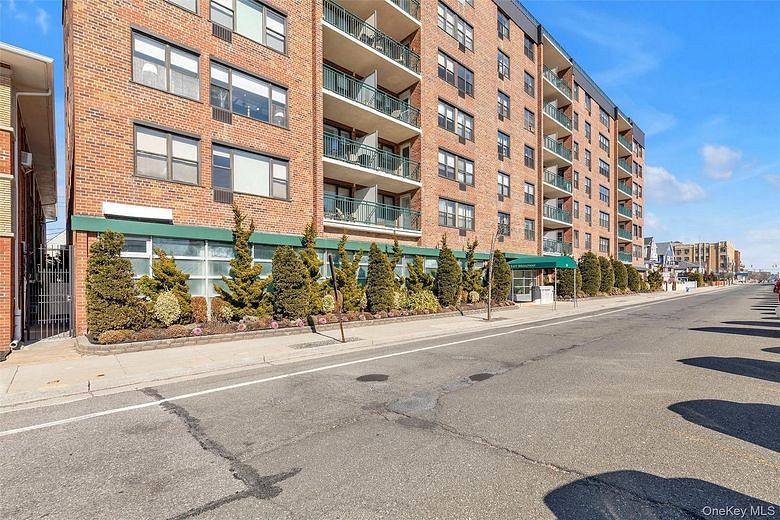 333 E Broadway #1D