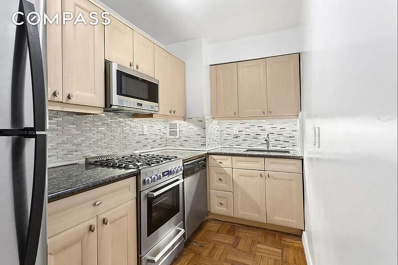 333 East 34th Street #7H