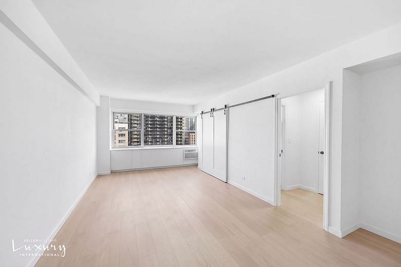 333 East 46th Street #17E
