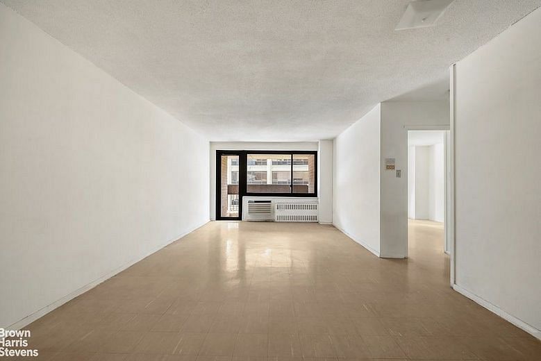 333 Pearl Street #8E