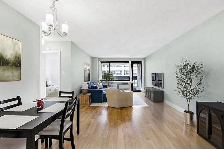 333 Pearl Street #8J