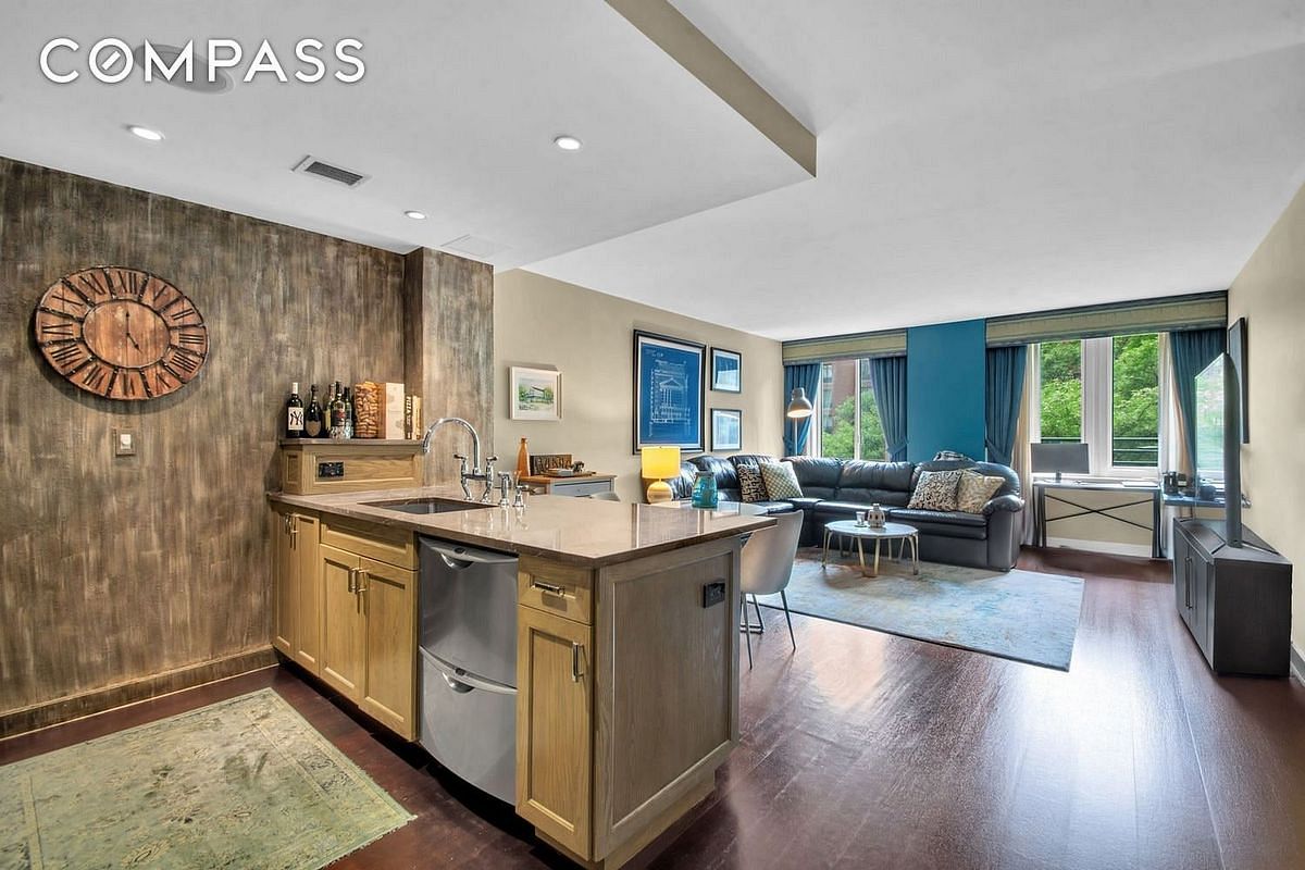 Image 1 of 12 for 333 Rector Place #408 in Manhattan, NEW YORK, NY, 10280