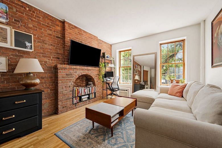 333 West 21st Street #1FE