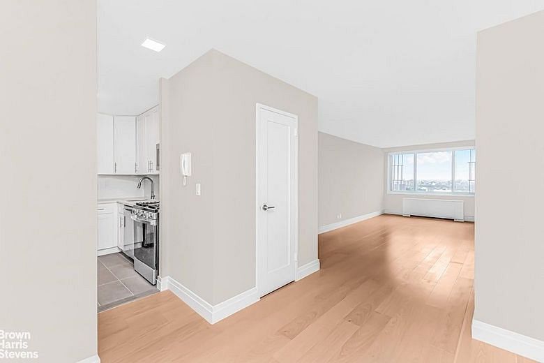 3333 Henry Hudson Parkway #18C