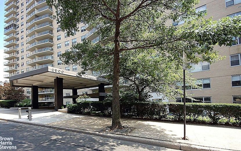 3333 Henry Hudson Parkway #4B