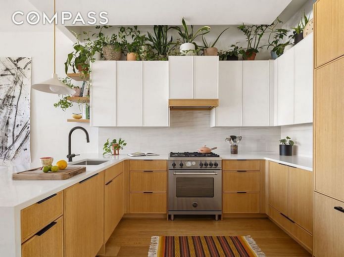 334 21st Street #4B