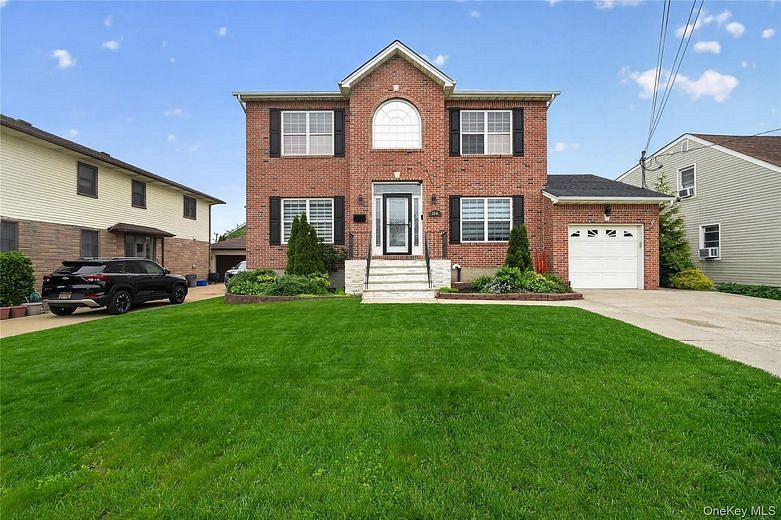 3341 Colony Dr. Drive