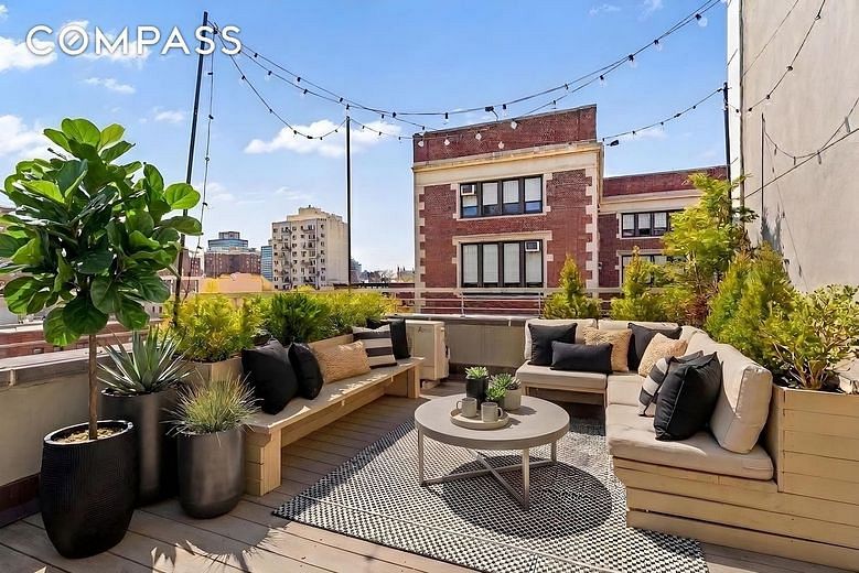 335 Warren Street #401