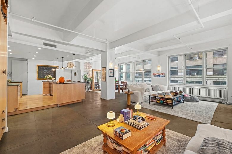335 West 38th Street #3