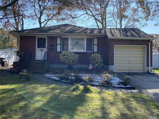 Image 1 of 5 for 206 S Park Dr in Long Island, Massapequa, NY, 11758