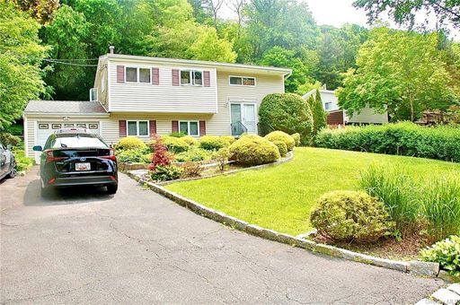 Image 1 of 34 for 82 Greenwood Lane in Westchester, White Plains, NY, 10607