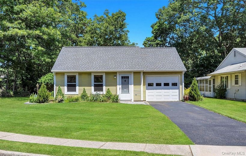 338 Edinburgh Drive