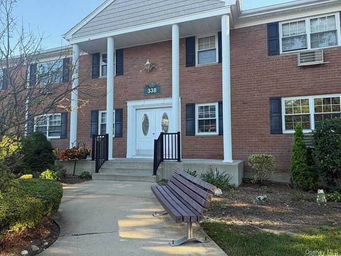 338 Lakeland Avenue #6 E