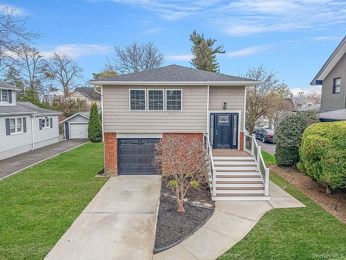 3394 Lufberry Avenue