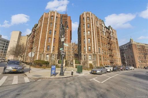 Image 1 of 21 for 3398 Wayne Avenue #C12 in Bronx, Out Of Area Town, NY, 10467