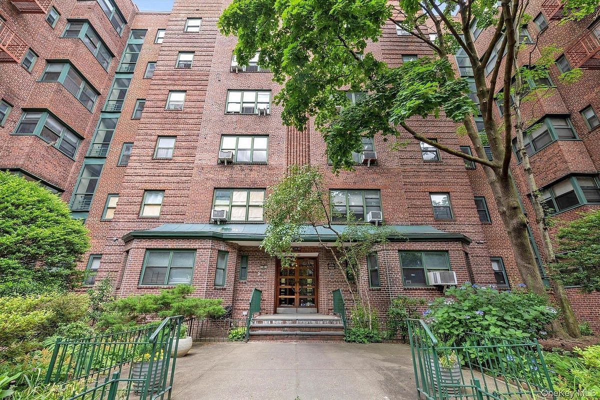 Image 1 of 18 for 34-40 79th Street #6E in Queens, Jackson Heights, NY, 11372
