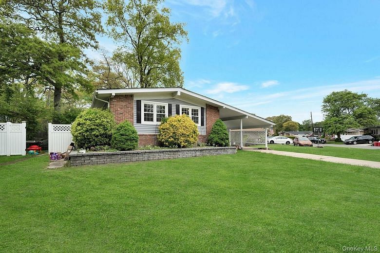 34 Cheryl Drive