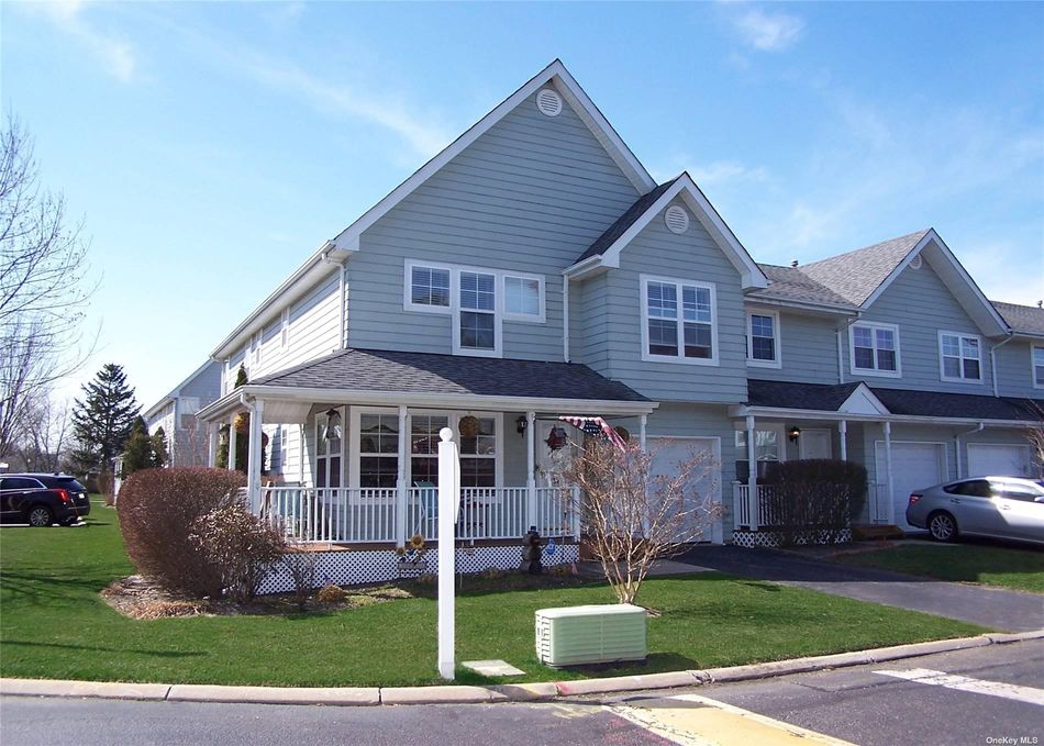 Image 1 of 21 for 34 Fairlawn Drive #34 in Long Island, Central Islip, NY, 11722