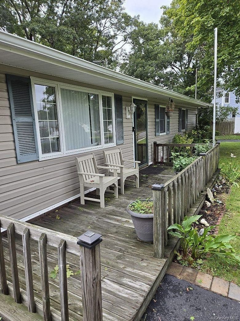 34 Floyd Road