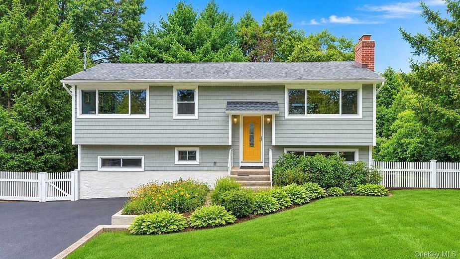 34 Forest Avenue