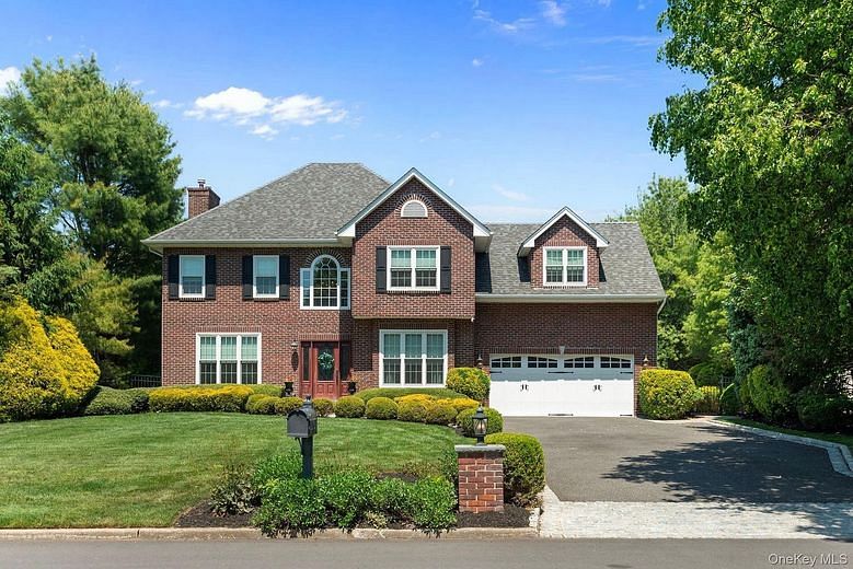34 Ketchum Court