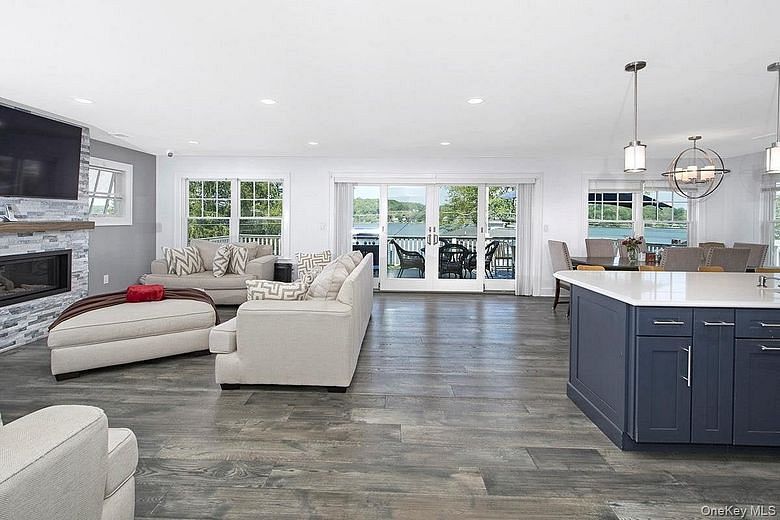 34 Lakeside Drive