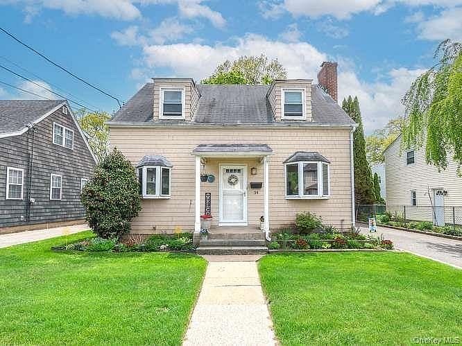 34 Maple Street