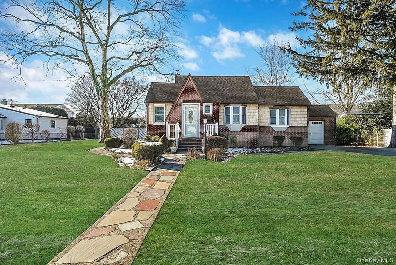 34 Pine Acres Boulevard