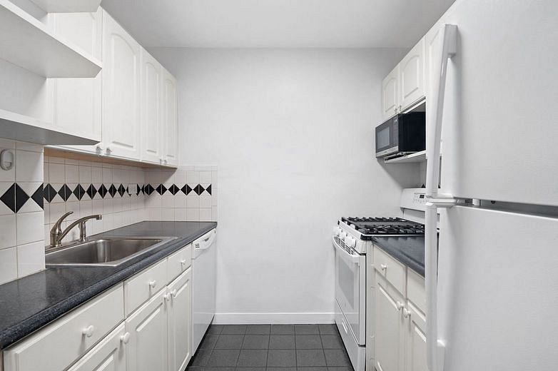 340 East 80th Street #8-Y