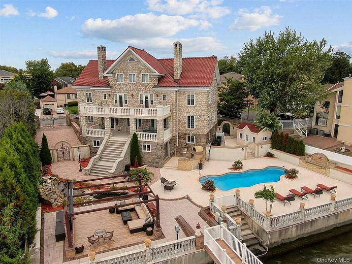 3407 Country Club Road