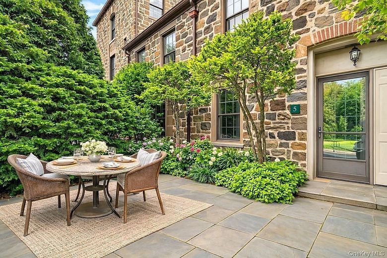 341 Furnace Dock Rd #5