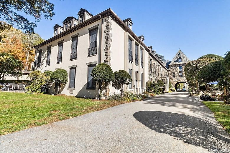 341 Furnace Dock Road #1