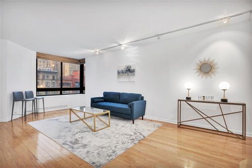 Image 1 of 11 for 225 W 83rd Street #5Z in Manhattan, New York, NY, 10024