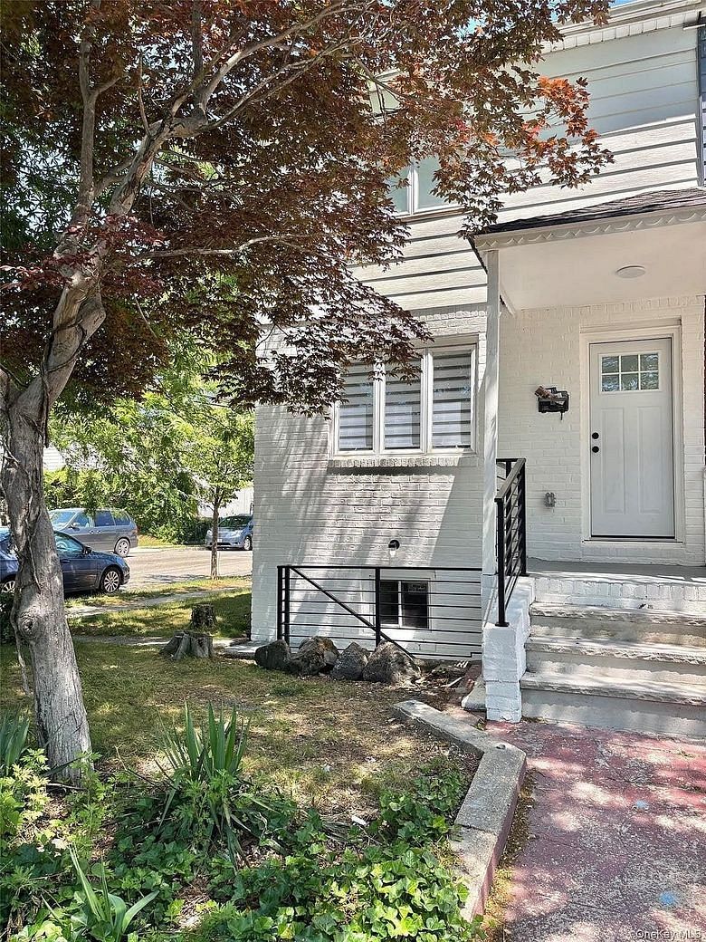 344 Beach 12th Street